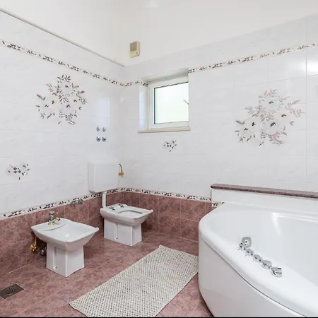 Cozy Home In Matulji With Sauna Дом отдыха Опатия