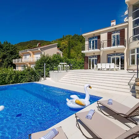 Pet Friendly In Matulji With Sauna Tatil Evi *